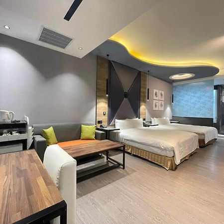 Minimalist Fashion Motel Taoyuan Exterior photo