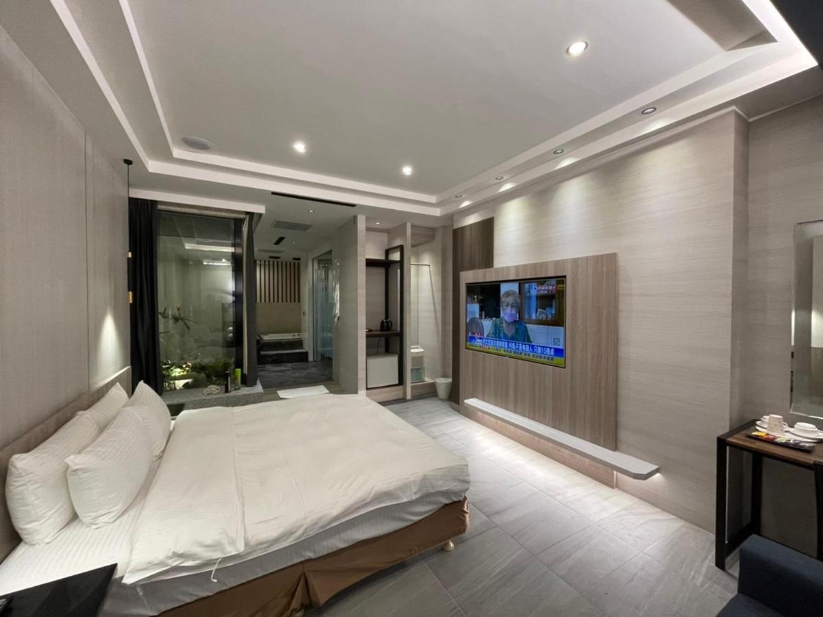 Minimalist Fashion Motel Taoyuan Exterior photo