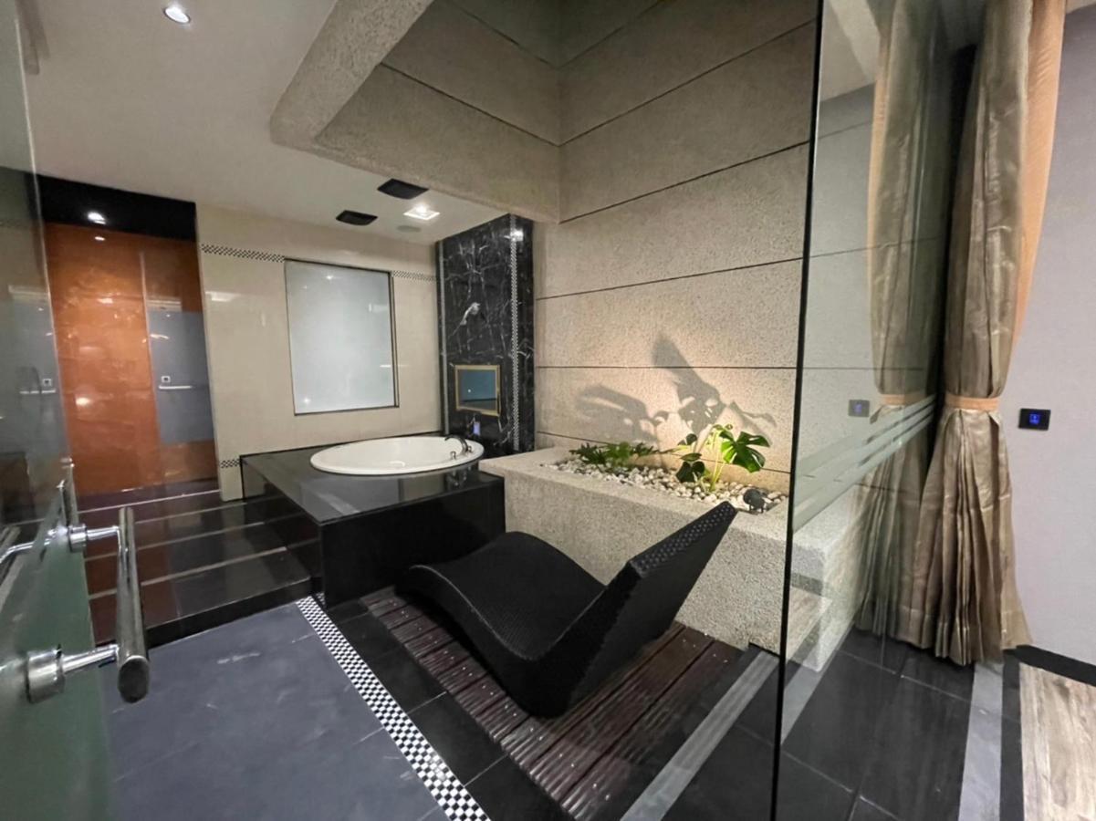 Minimalist Fashion Motel Taoyuan Exterior photo