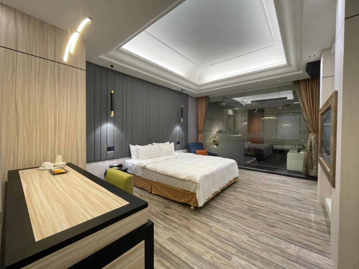 Minimalist Fashion Motel Taoyuan Exterior photo