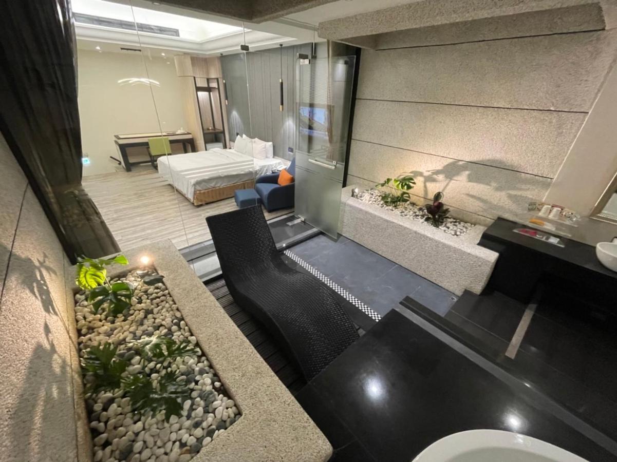 Minimalist Fashion Motel Taoyuan Exterior photo