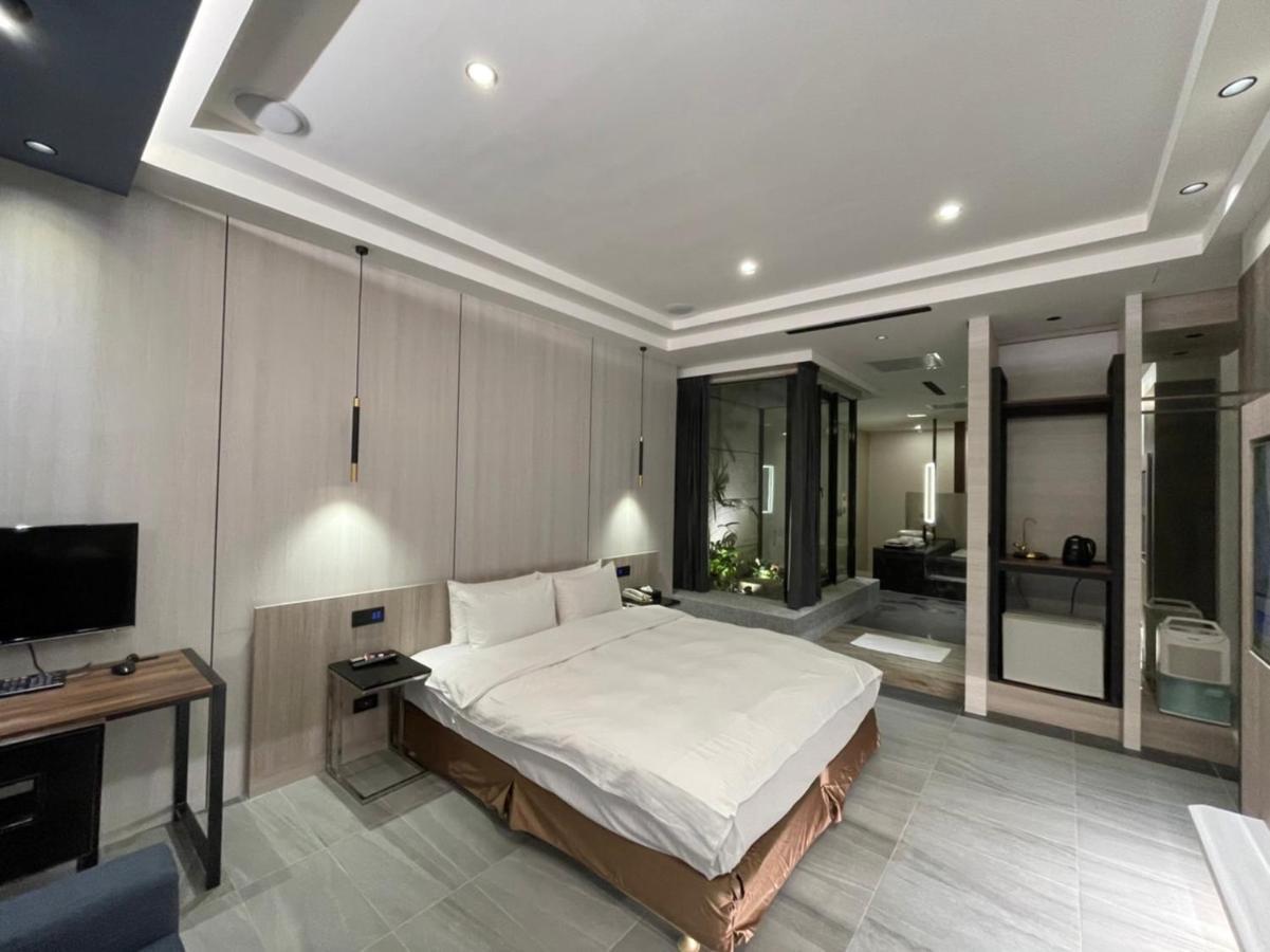 Minimalist Fashion Motel Taoyuan Exterior photo