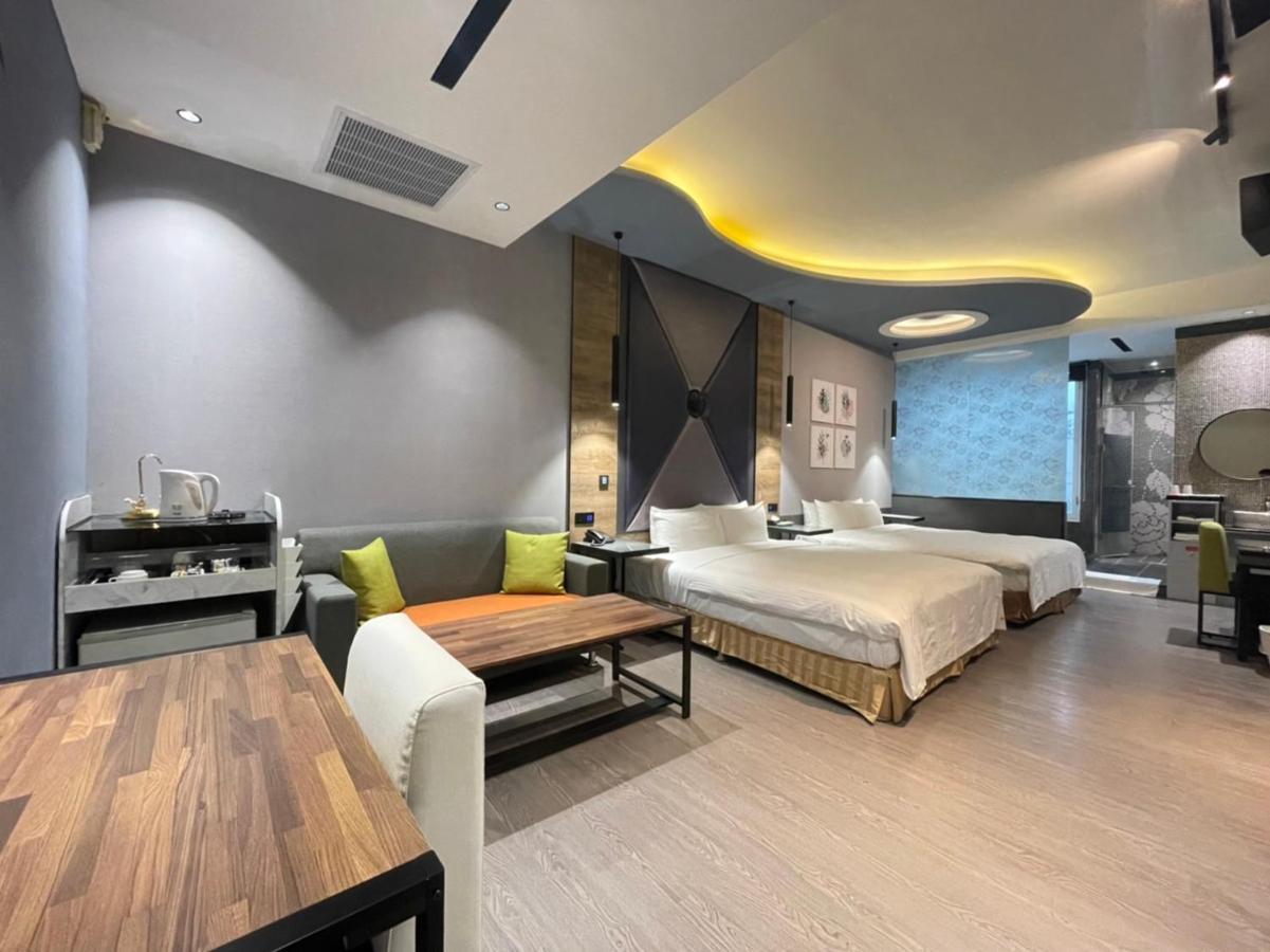 Minimalist Fashion Motel Taoyuan Exterior photo