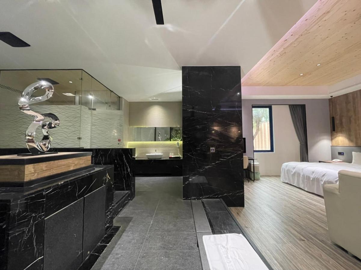 Minimalist Fashion Motel Taoyuan Exterior photo